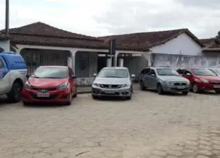 Polícia Civil recupera carros roubados e prende acusados de vende-los