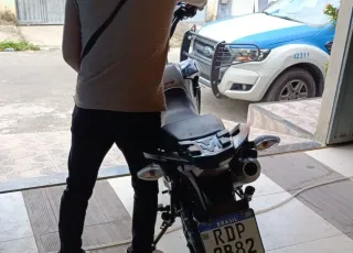Polícia Civil recupera moto envolvida em golpe na compra de veículo em Porto Seguro