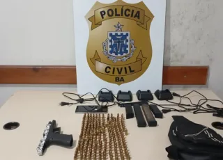 Polícia Civil recupera veículo roubado e apreende arma, munições e materiais ilícitos em Eunápolis