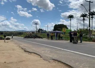 Polícia libera fluxo em rodovias de Nova Viçosa, Correntina e Brumado