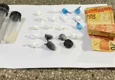 Polícia Militar apreende adolescentes com cocaína em Teixeira de Freitas