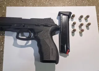 Polícia Militar apreende drogas, armas e prende suspeitos em Teixeira de Freitas