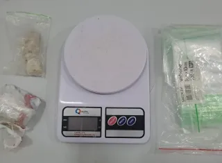 Polícia Militar apreende drogas em duas ocorrências em Teixeira de Freitas