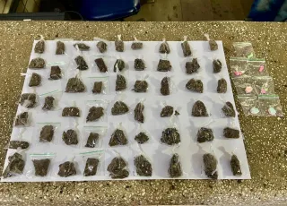 Polícia Militar apreende maconha e LSD em Teixeira de Freitas