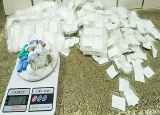 Polícia Militar da 44ª CIPM apreende quase 1 kg de drogas no interior de Itanhém