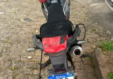 Polícia Militar da Bahia prende condutor de moto com sinais identificadores adulterados em Teixeira de Freitas