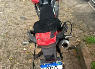 Polícia Militar da Bahia prende condutor de moto com sinais identificadores adulterados em Teixeira de Freitas