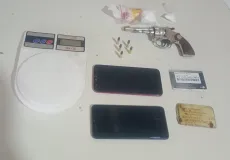 Polícia Militar de Alcobaça prende suspeito por tráfico de drogas e porte ilegal de arma de fogo