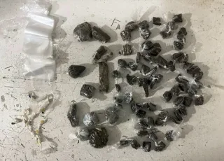 Polícia Militar prende homem por tráfico de drogas em Teixeira de Freitas