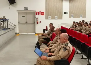 Polícia Militar realiza parada para alinhar segurança das eleições em Teixeira de Freitas