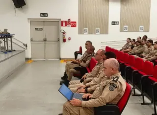 Polícia Militar realiza parada para alinhar segurança das eleições em Teixeira de Freitas