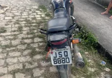 Polícia Militar recupera motocicleta furtada poucas horas após o crime em Medeiros Neto