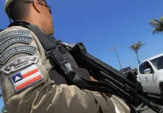 Polícia Militar reforça policiamento e nega controle do tráfico em Caraíva.