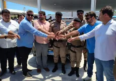 Polícia Militar reforça segurança em Teixeira de Freitas com nova viatura durante lançamento da Operação Verão 2025/2026