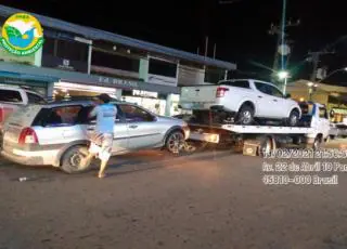 Polícia notifica bares e apreende carros e aparelhos de som em Porto Seguro