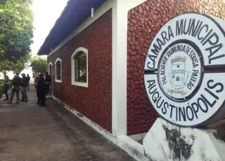 Polícia prende 10 dos 11 vereadores de Augustinópolis (TO)