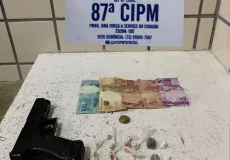 Polícia prende dois indivíduos com  com droga e simulacro de pistola em Teixeira de Freitas