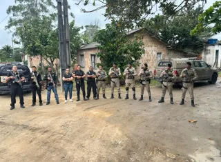 Polícia realiza operação em busca de corpos de vítimas desaparecidas em Porto Seguro