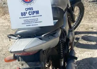 Polícia recupera em Alcobaça moto roubada em Teixeira de Freitas