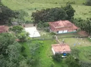 Polícia resgata 39 internos e investiga clínica por tortura, homicídios e cárcere privado na Bahia