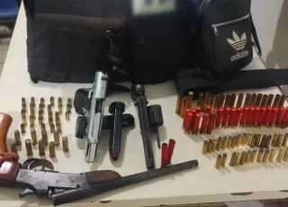 Policiais  da CIPPA/PS e fiscais do ICMBio apreendem armas de fogo, munições e colete balístico em Una.
