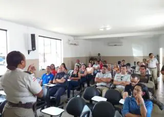 Policiais estão sendo capacitados para a Ronda Maria da Penha que será implantada em Teixeira de Freitas