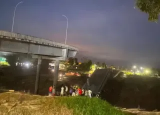 Ponte de R$ 36 milhões desaba no Acre e deixa dois feridos em estado grave
