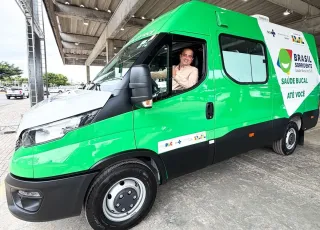 Prado investe em saúde e recebe unidade móvel de atendimento odontológico