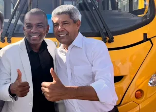 Prado recebe mais um ônibus escolar do Governo do Estado