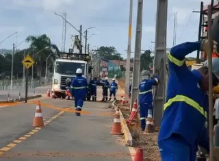 Prefeita Carla Chácara comemora inicio da obra de iluminação na ciclovia de Ibirapuã