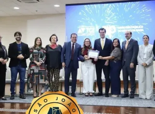 Prefeita Carla Chácara recebe em Salvador Selo de Transparência dos Festejos Juninos 2026