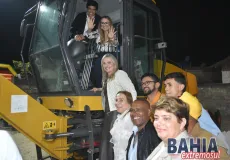 Prefeita Carla Chácara reúne autoridades e confirma obras para Ibirapuã