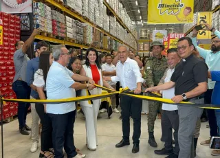 Prefeita Luciana Machado participa da inauguração do Atacarejo em Posto da Mata