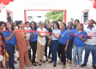 Prefeita Luciana Machado reinaugura a Creche Pequerruchos em Posto da Mata