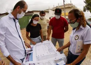 Prefeito anuncia Praça no bairro Liberdade 2 e projeto conta com campo de grama sintética