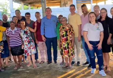 Prefeito Bemtivi anuncia nova reforma da tradicional lavanderia comunitária do bairro Monte Santo em Itanhém