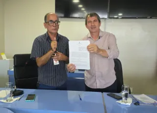 Prefeito Bemtivi assina termo do REURB e reforça compromisso com a regularização fundiária em Itanhém
