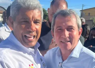 Prefeito Bemtivi participa da  inauguração da radioterapia e da posse de Dom Aldemiro em Teixeira de Freitas