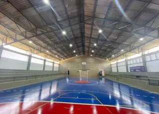 Prefeito Beto Pinto entrega Ginásio de Esportes requalificado e abre a 21ª edição da Copa Comércio de Futsal