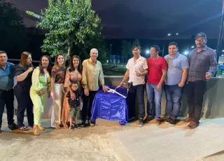 Prefeito Beto Pinto entrega várias obras no aniversário de 64 anos de emancipação política de Medeiros Neto