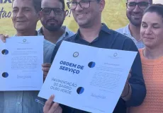 Prefeito Dr. Marcelo Belitardo assina ordem de serviço para drenagem e calçamento em ruas do bairro Ouro Verde