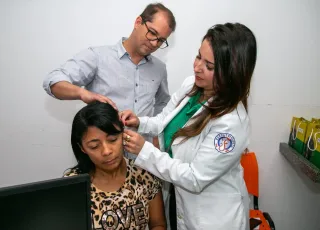 Prefeito Dr. Marcelo Belitardo participa da entrega de aparelhos auditivos para pacientes do CER IV 