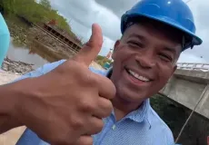 Prefeito Gilvan anuncia obras de drenagem e avanço na construção da nova ponte sobre o Rio Jucuruçu, em Prado