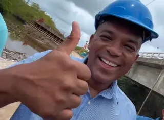 Prefeito Gilvan anuncia obras de drenagem e avanço na construção da nova ponte sobre o Rio Jucuruçu, em Prado