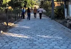 Prefeito Gilvan Produções acompanha obras de pavimentação no distrito da Limeira