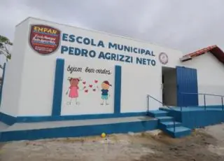 Prefeito  Marcelo Belitardo acompanhado do deputado Elmar Nascimento faz entrega da Escola Municipal Pedro Agrizzi Neto, totalmente reformada