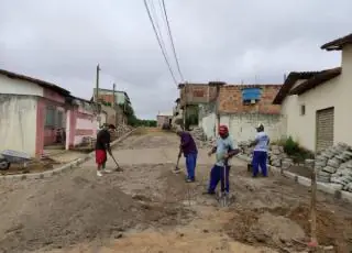 Prefeito Mildson Medeiros manda pavimentar mais uma rua no Grinaldo Medeiros