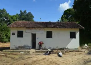 Prefeito Mildson Medeiros vistoria obras de reforma da UBS de Curvelo da Conceição