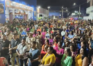 Prefeito Robertinho  inaugura um moderno Mercado Municipal em Itabatã