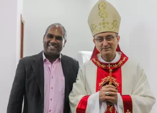 Prefeito Robertinho participa da celebração do Jubileu de Diamante da Diocese de Teixeira de Freitas/Caravelas